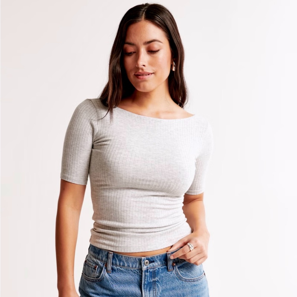 Abercrombie top XL - Picture 2 of 6